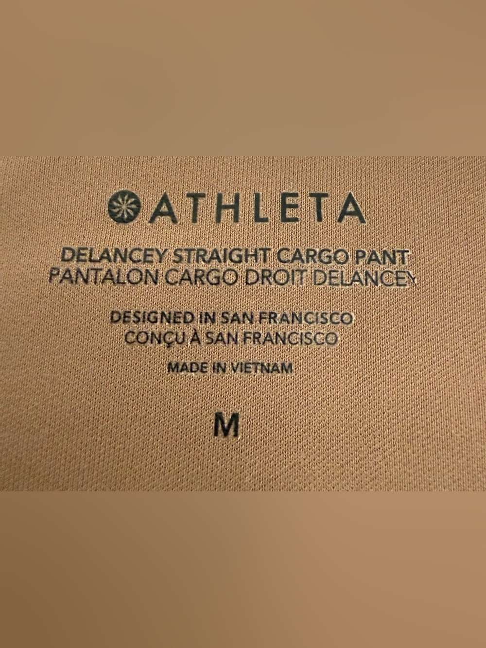Athleta Women’s Delaney Straight Leg Cargo Pant in Brown. Size Medium - Picture 5 of 8